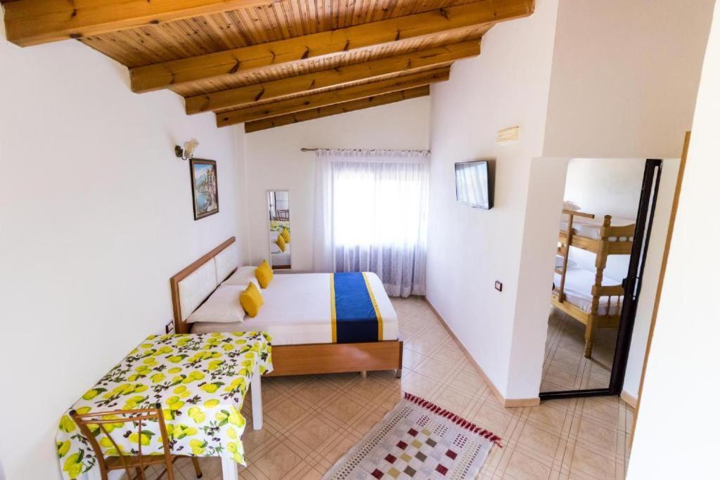 Vila Toskaj Vlore Bagian luar foto