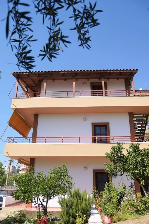 Vila Toskaj Vlore Bagian luar foto